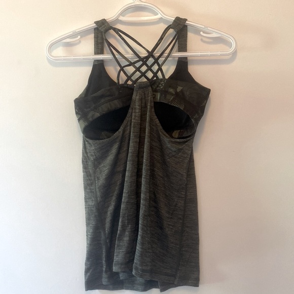 Lululemon Tank, Size 4 - Picture 2 of 4